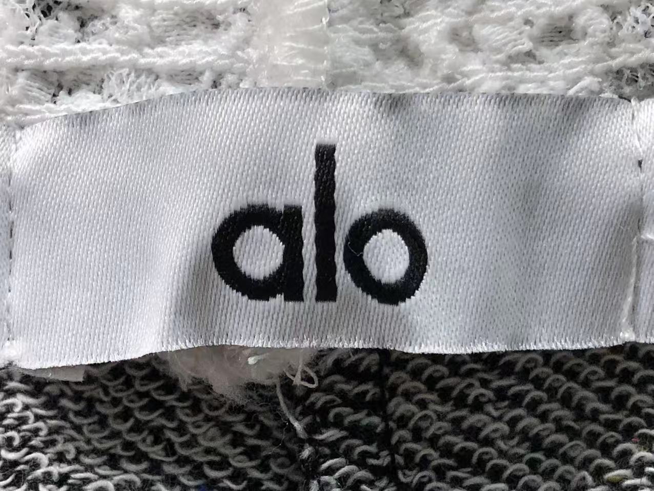 Calça elástica ALO moletom flare feminino