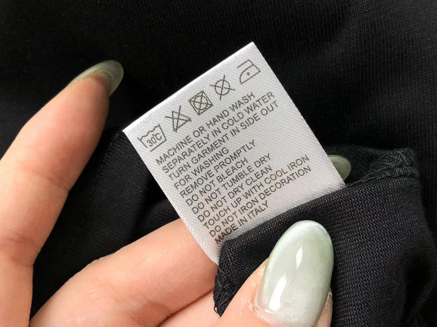 Camiseta Adidas Minimal Logo Pattern