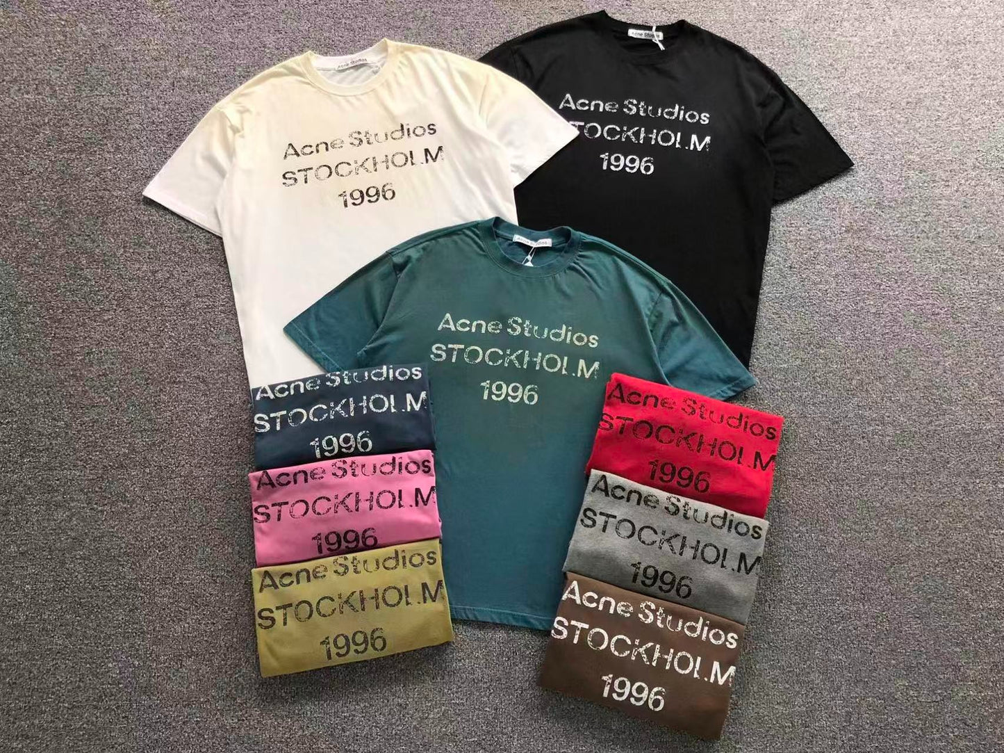 Camiseta Acne Studios Stockholm 1996 Vintage Logo