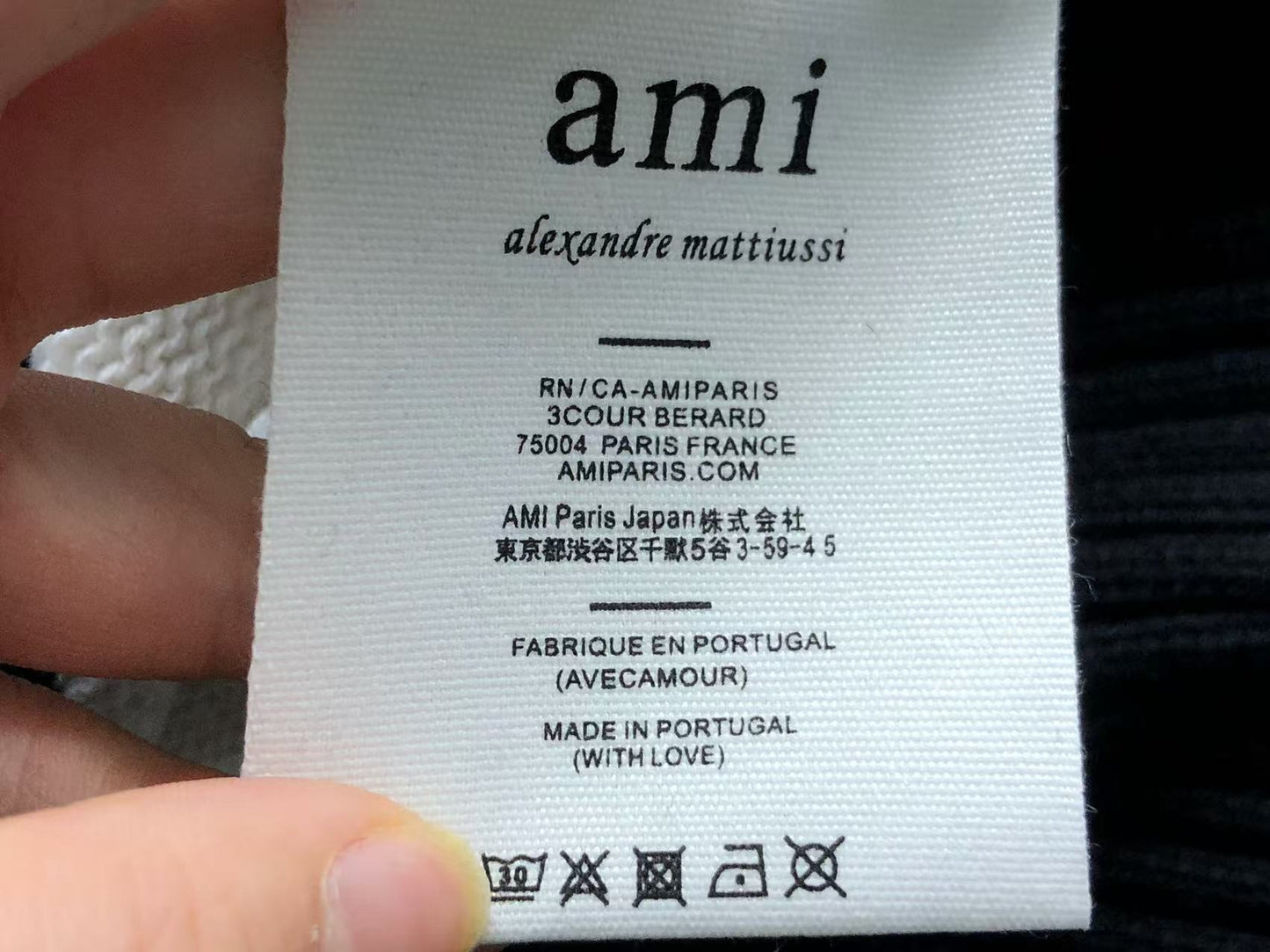 Suéter AMI Paris Stripe Bold Coração