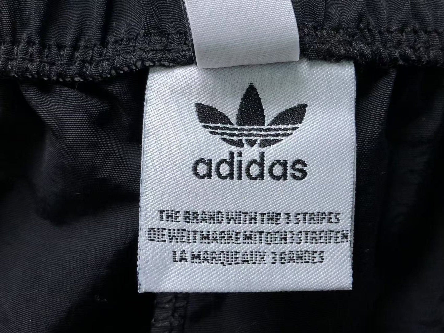 Calça Adidas Wide Track Stripes