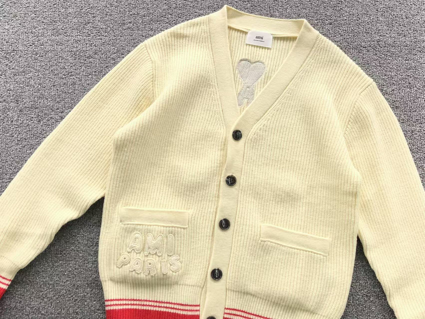 Suéter AMI Paris Cardigan Knit
