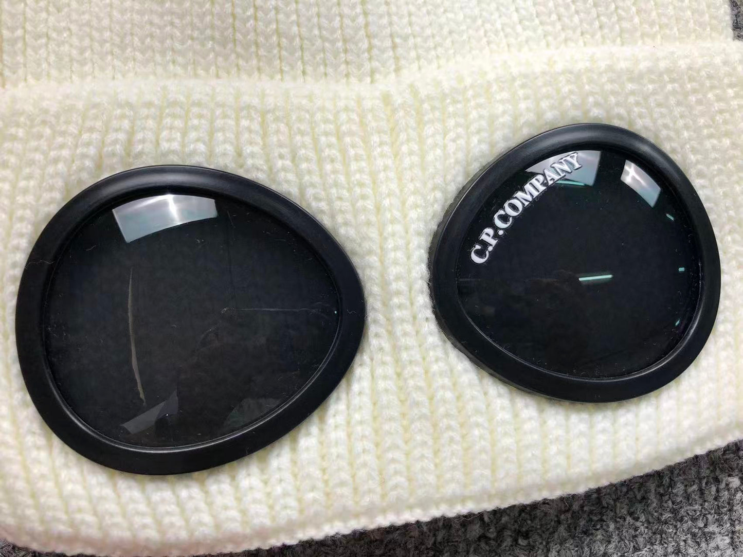Gorro C.P Company Lens Knit Premium