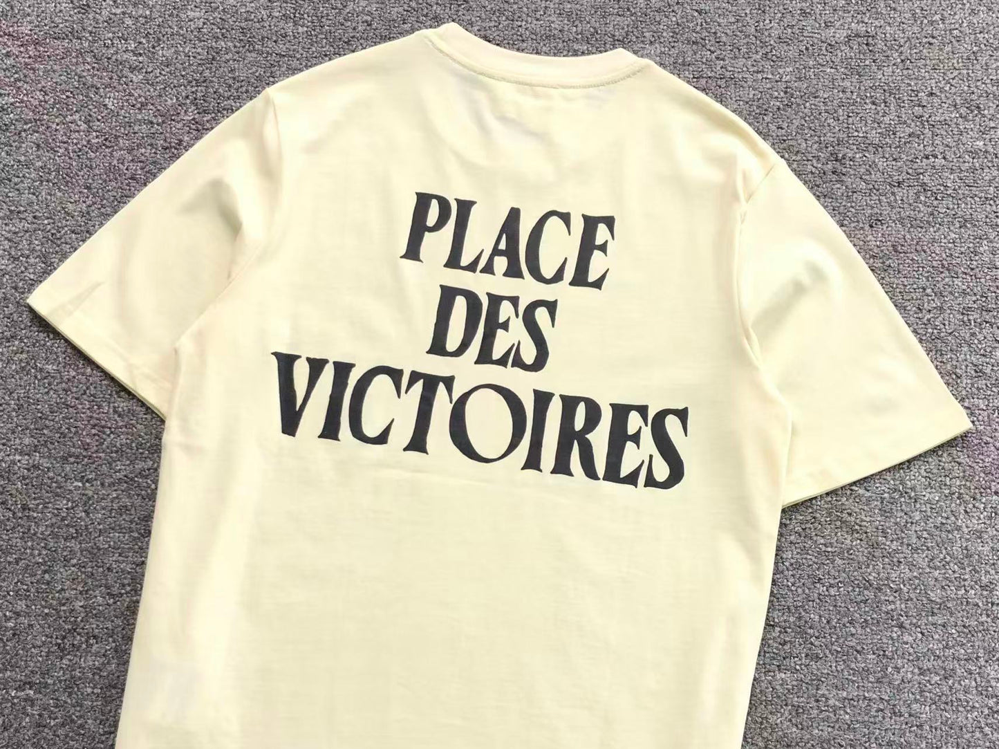 Camiseta AMI Paris Place des Victoires