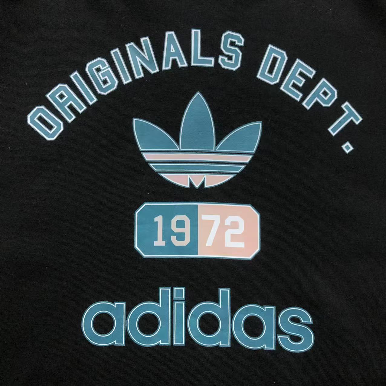 Camiseta Manga Longa Adidas Dept 1972 Vintage