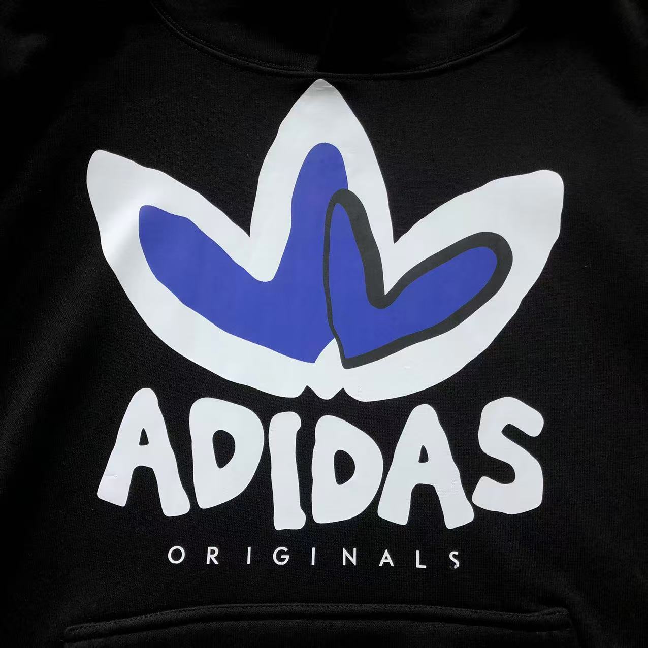 Moletom Adidas Originals Big Logo Y2K