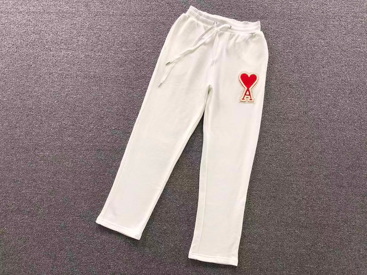 Calça Jogger AMI Paris Big Logo Heart Moletom