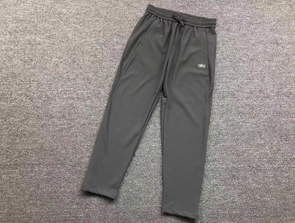 Calça elástica ALO moletom reta
