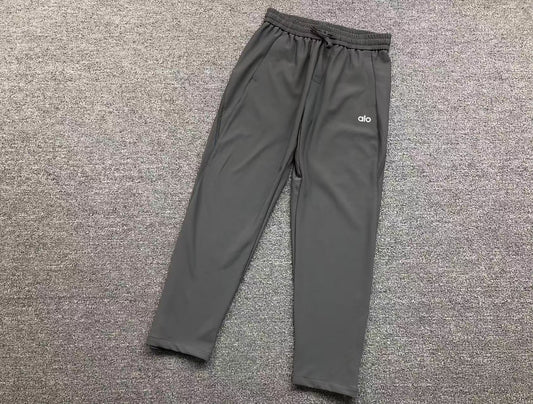 Calça elástica ALO moletom reta