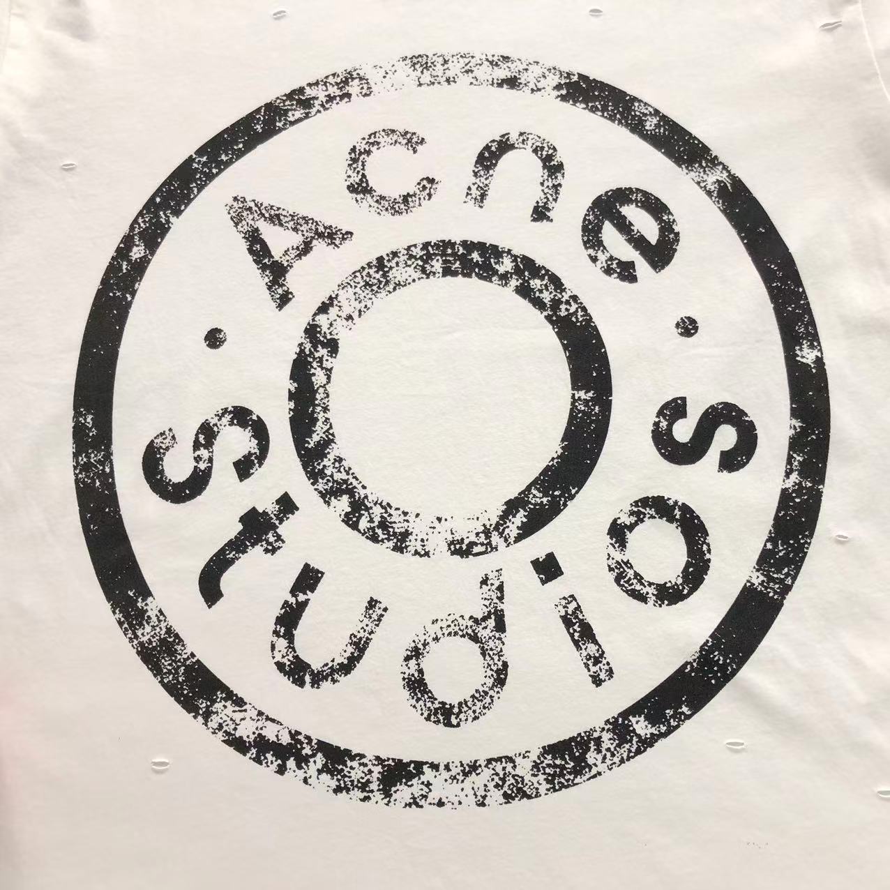 Camiseta Acne Studios Distressed Round Logo