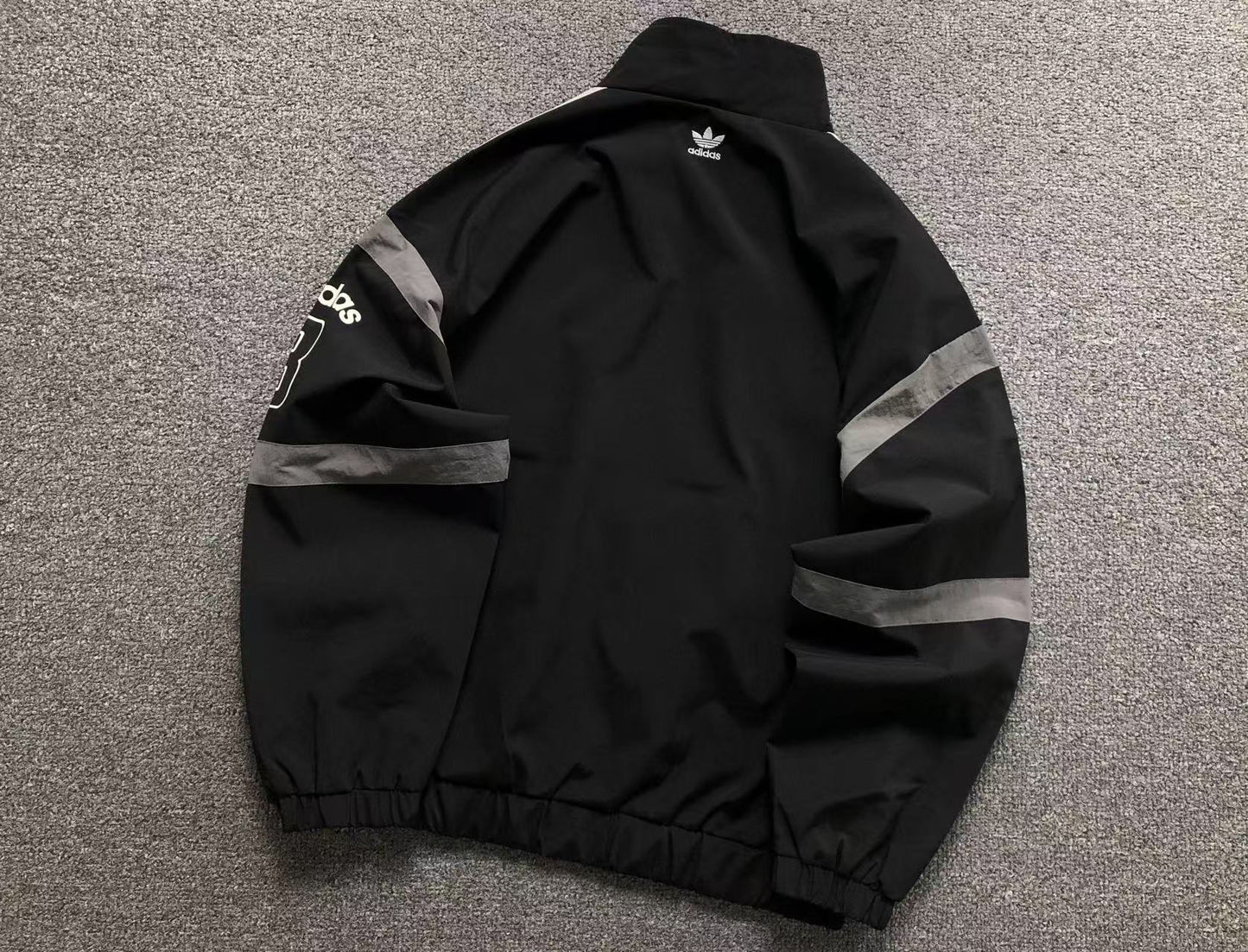 Jaqueta Adidas Racing Division Windbreaker
