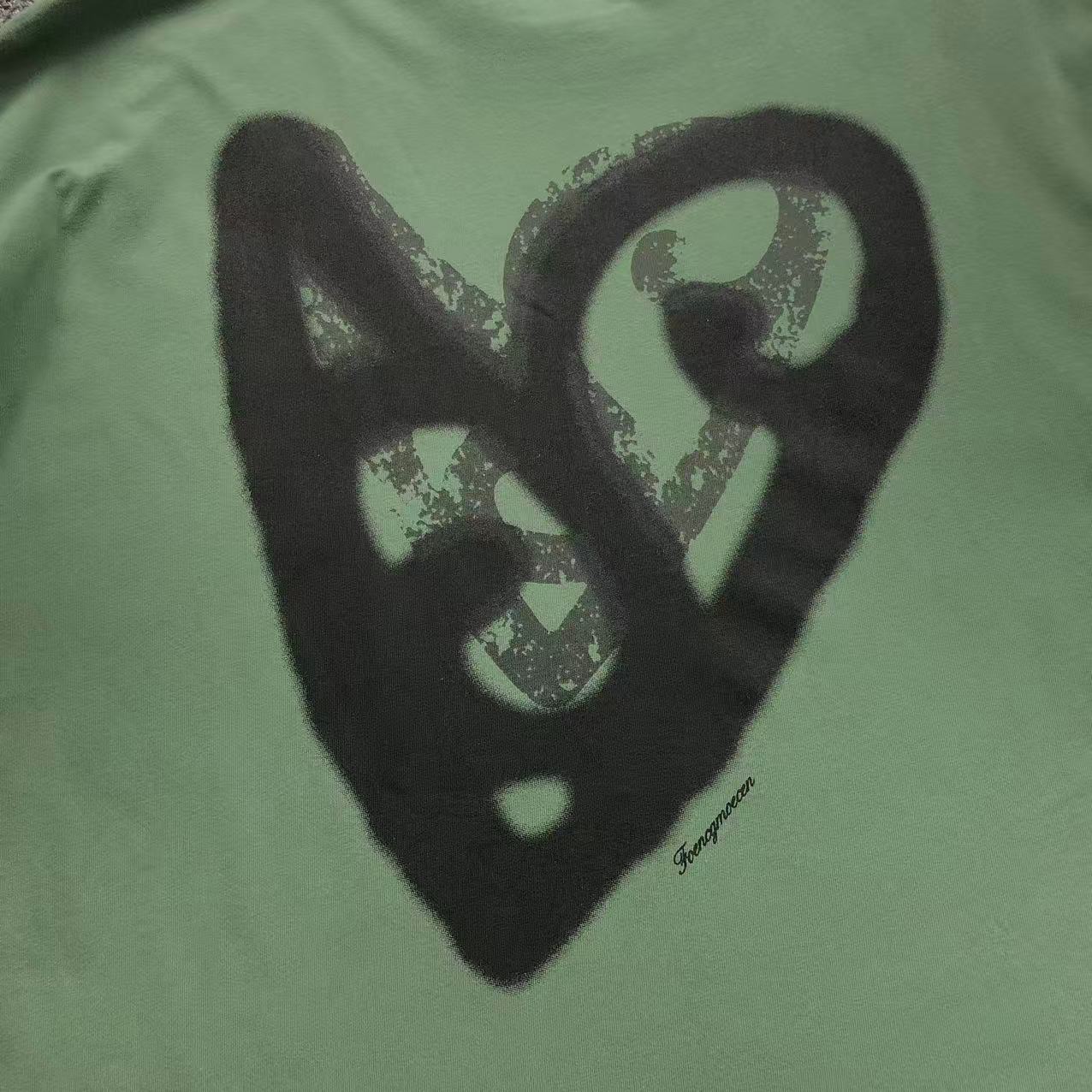 Camiseta Acne Studios Spray Heart