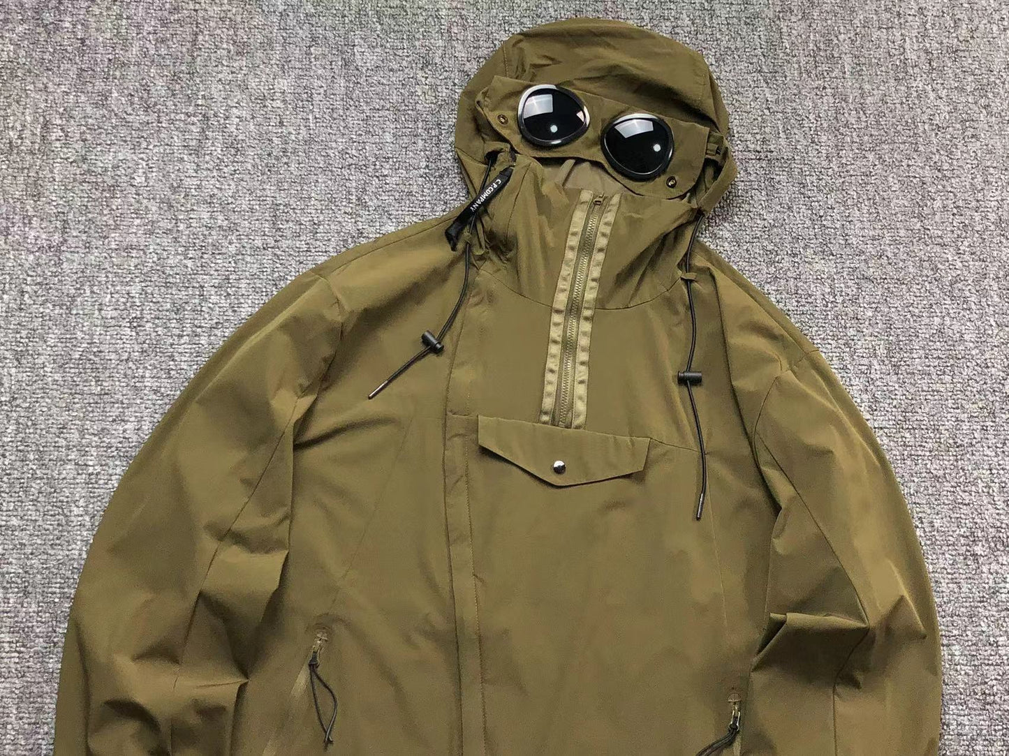 Jaqueta C.P. Company Tech Anorak Goggle Off White