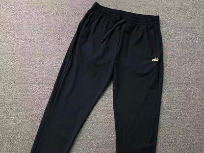 Calça elástica ALO moletom reta