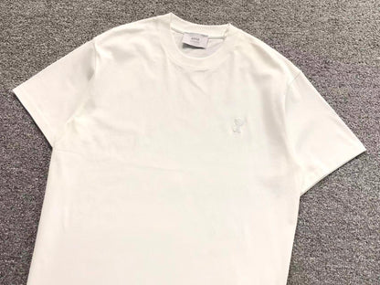 Camiseta AMI Paris Logo Coração Mini Bordado