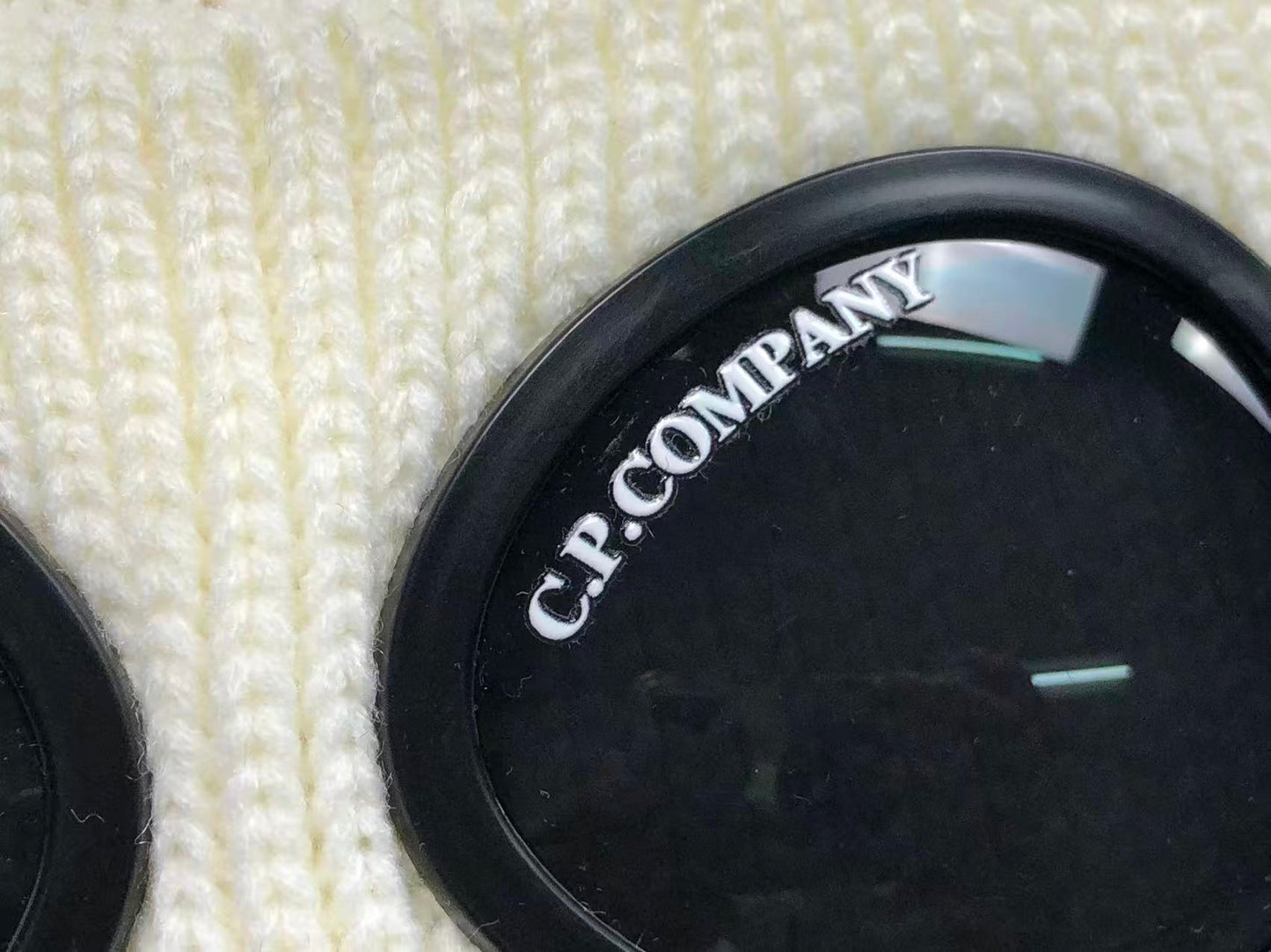 Gorro C.P Company Lens Knit Premium
