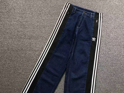 Calça Adidas Jeans Stripe Track Pants