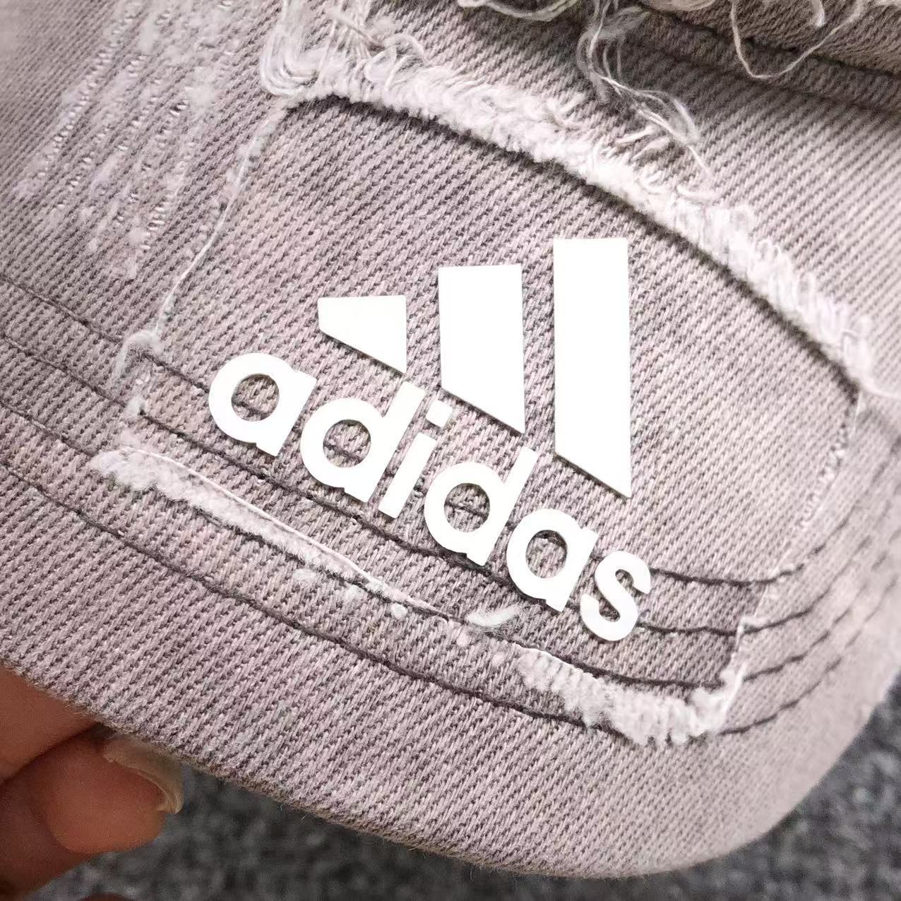 Boné adidas Distressed Archive