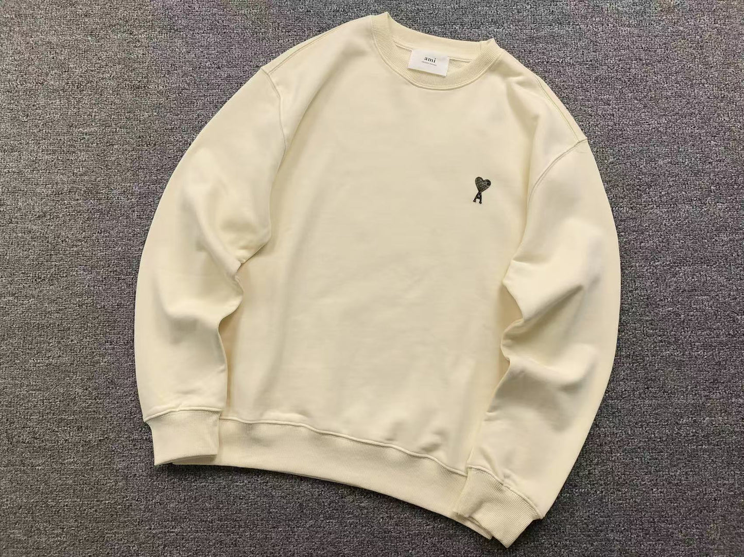 Moletom AMI Paris Ami de Cœur Crewneck