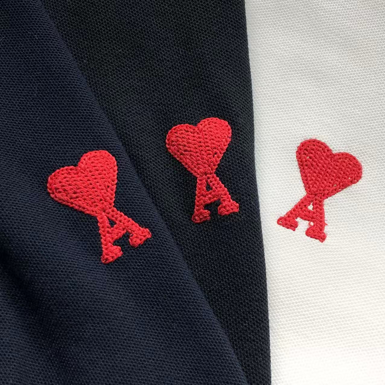 Camiseta Polo AMI Paris Logo Coração Bordado