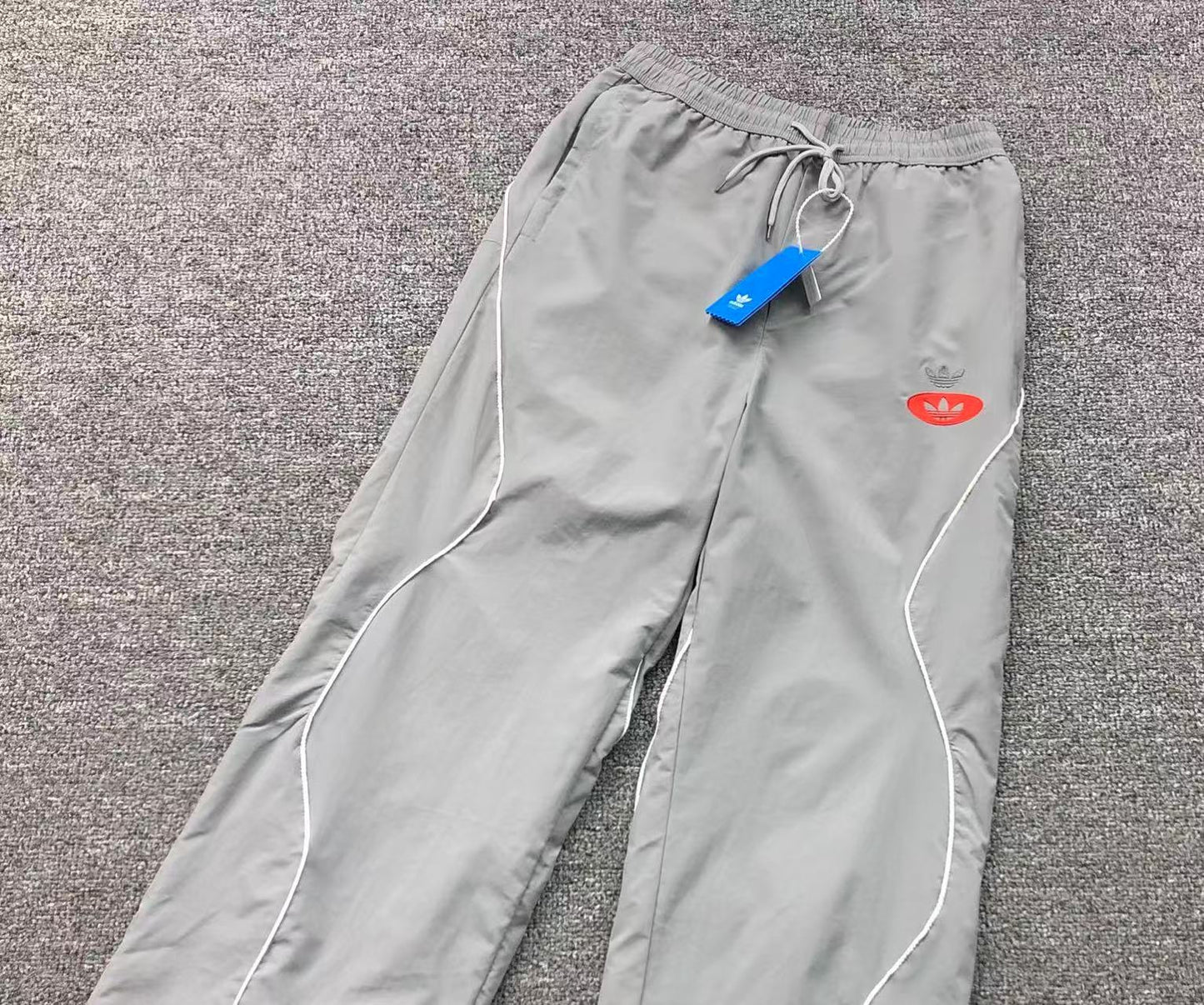 Calça Adidas Y2K Track Flow