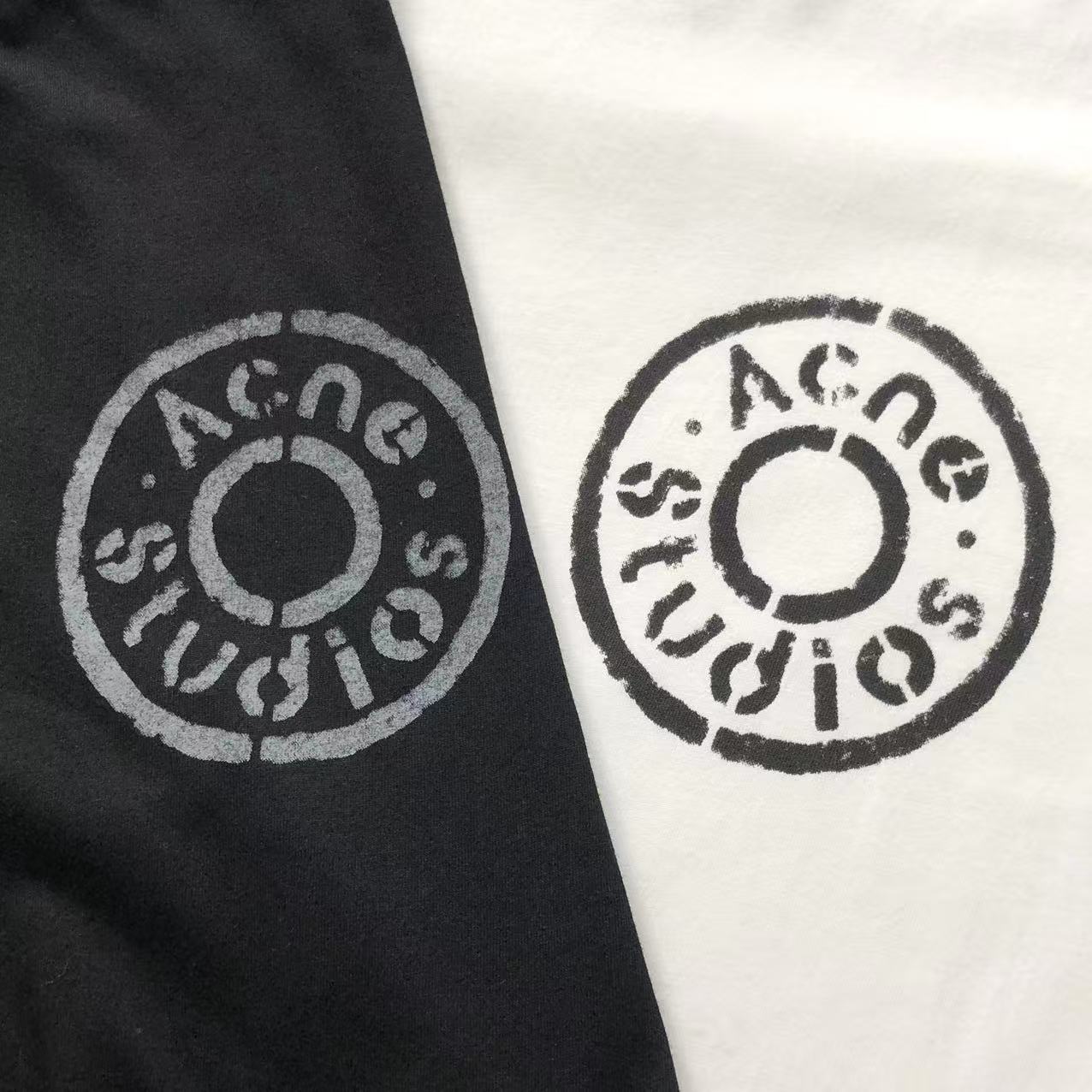 Camiseta Acne Studios Mono Circle Logo