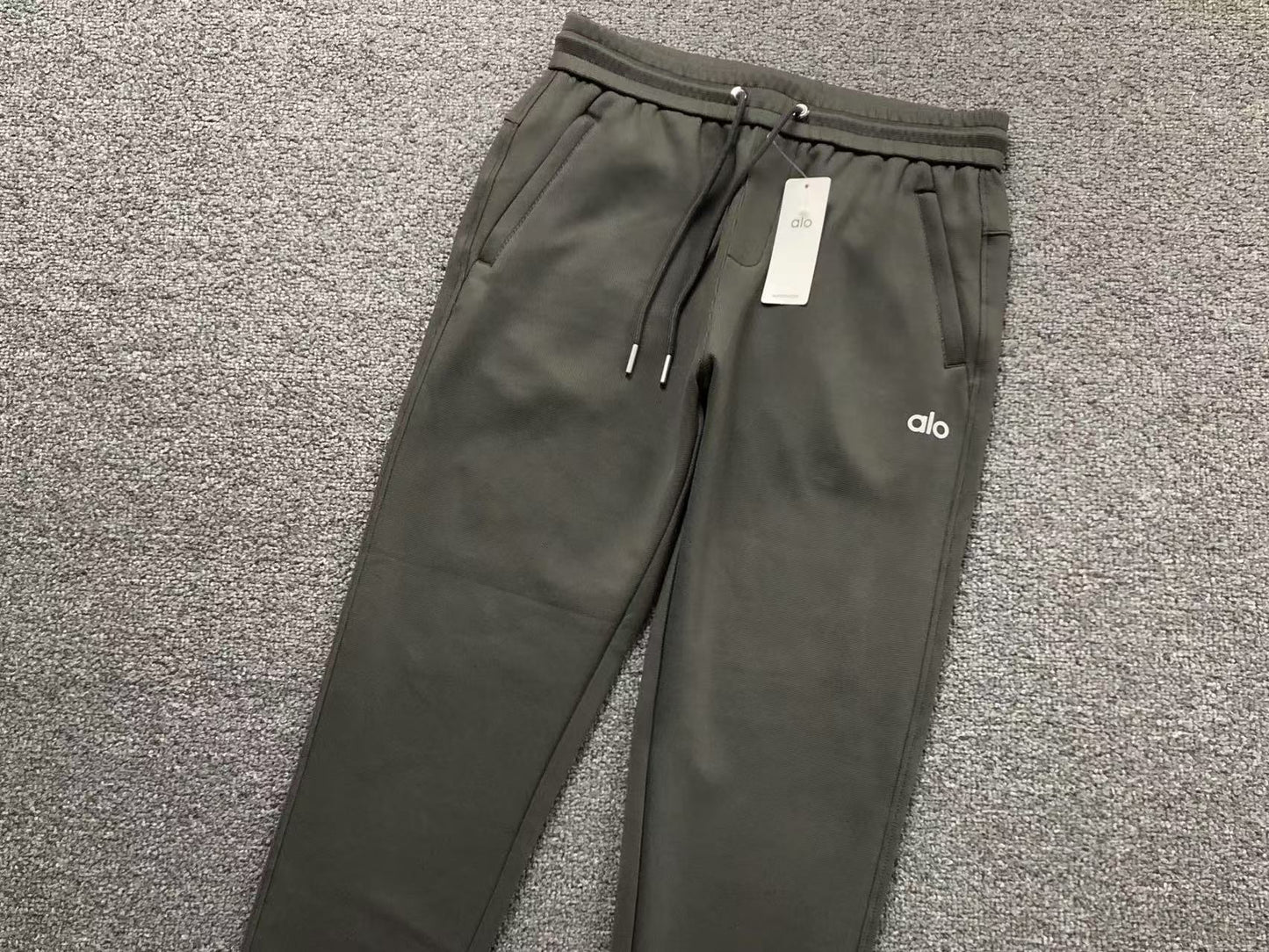 Calça elástica ALO moletom jogger