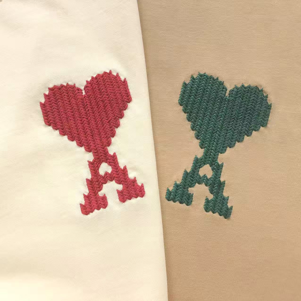 Camiseta AMI Paris Premium Mini Heart Detail