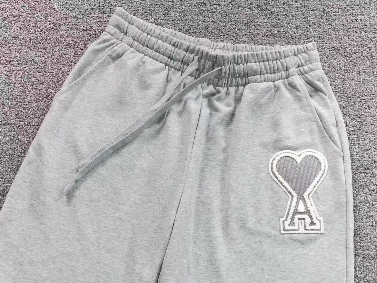 Short AMI Paris Big Heart Logo