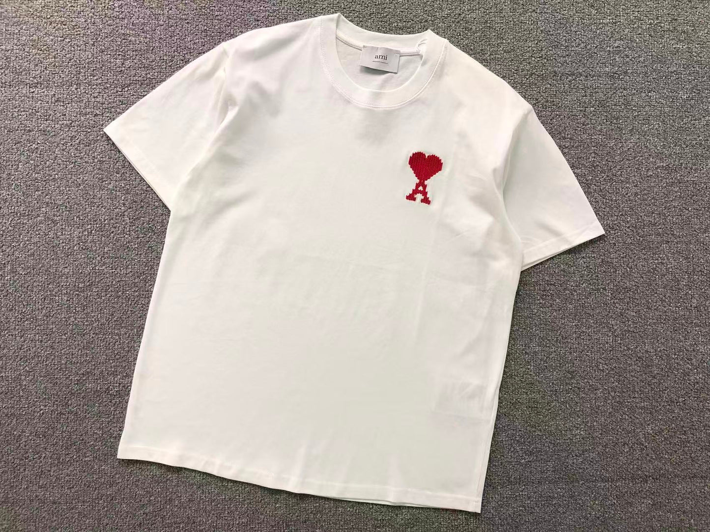 Camiseta AMI Paris Classic Logo Vermelho