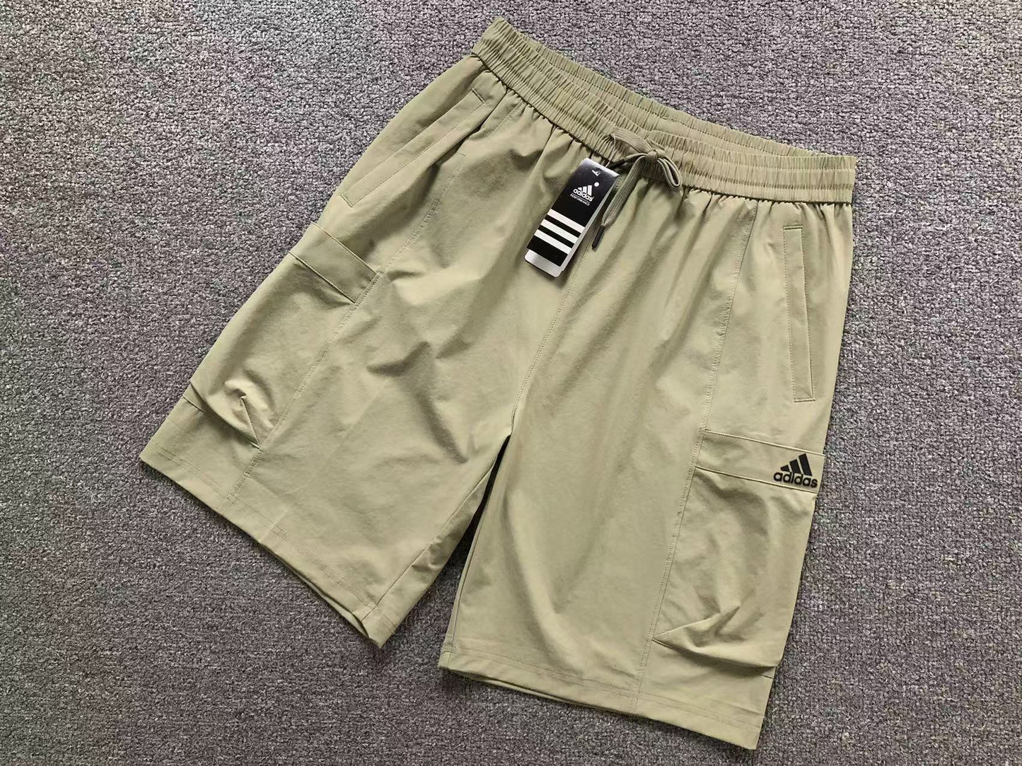Short adidas Trek Cargo
