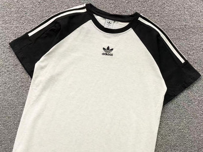 Camiseta Adidas Raglan Contrast Feminino