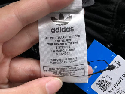 Calça Adidas Luxury Wide Pants