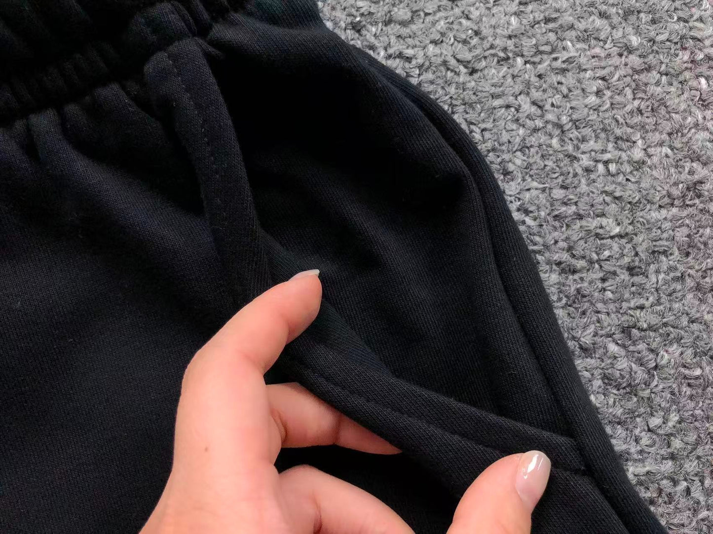Short AMI Paris Pocket Heart Logo