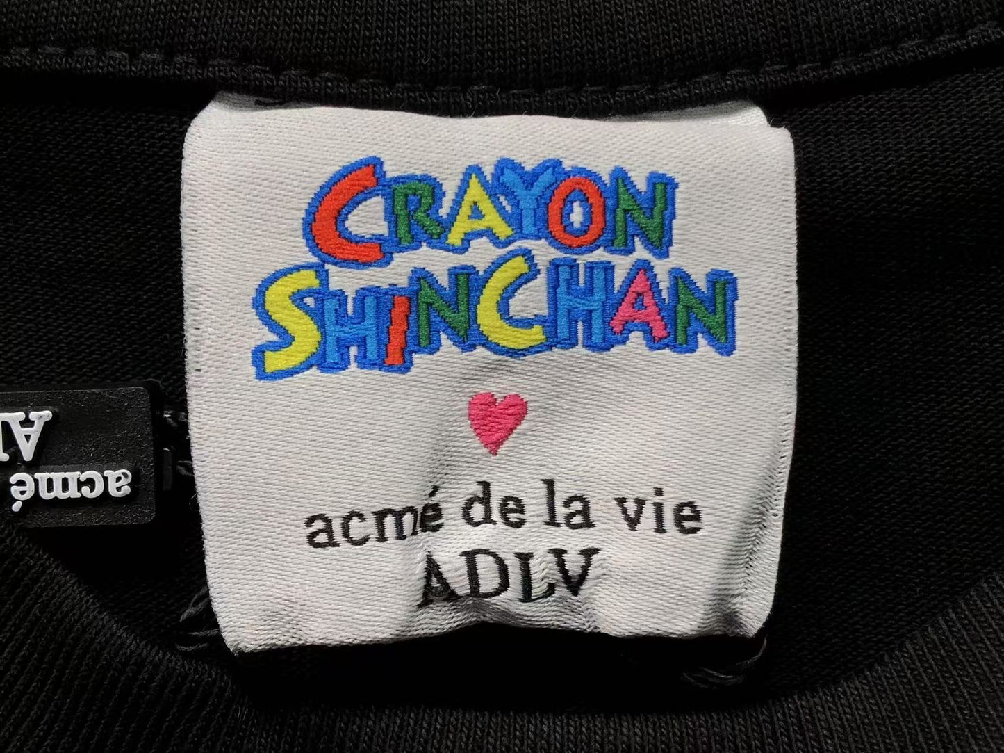 Camiseta ADLV Cartoon Squad Graphic Tee