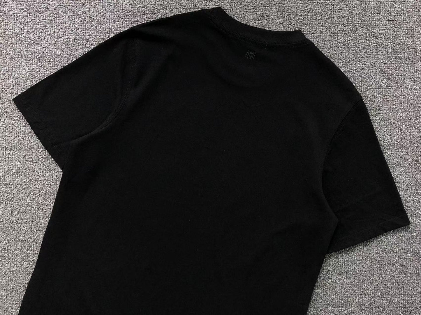 Camiseta AMI Paris Mini Heart Logo Contrast Tee