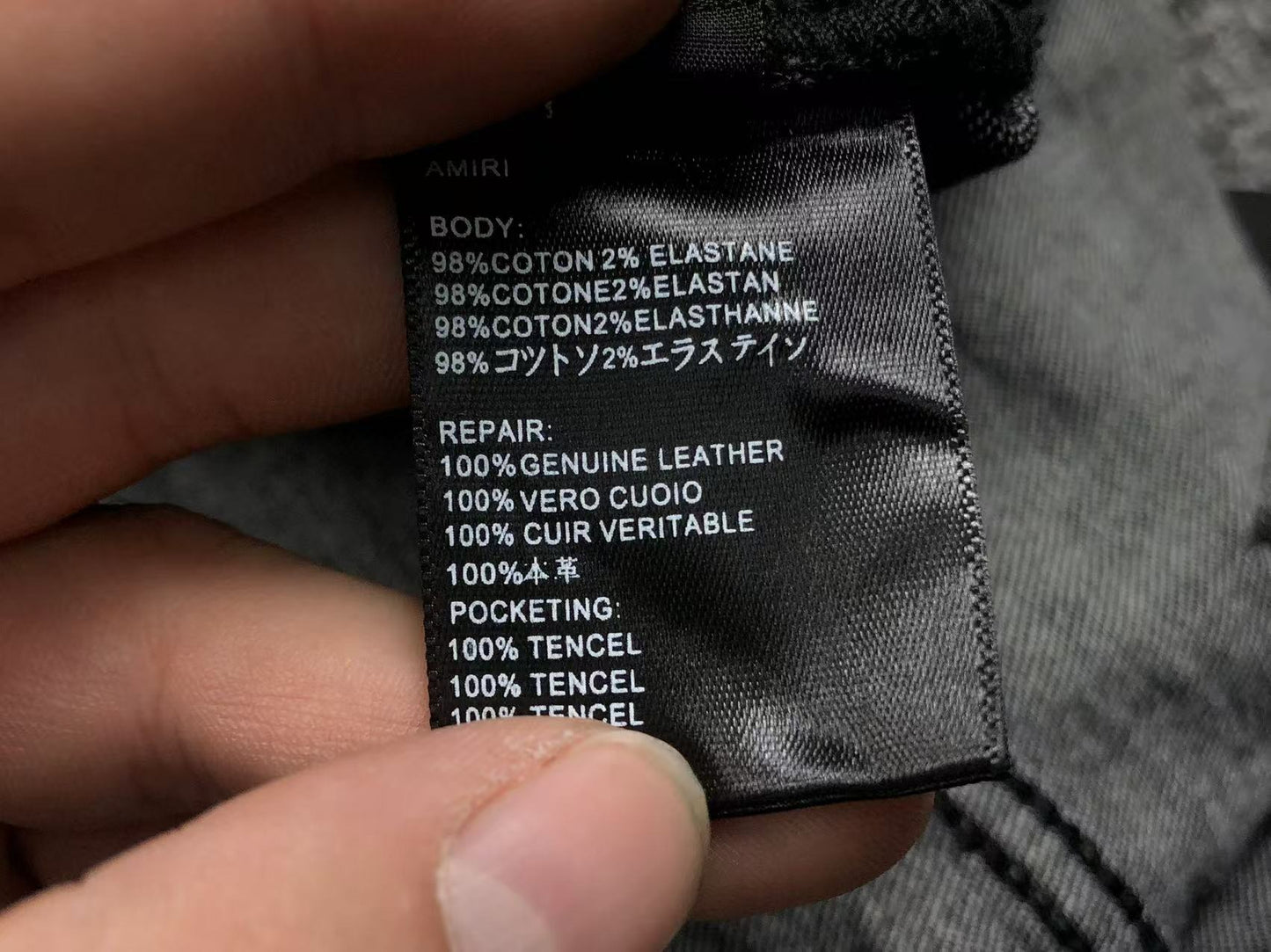 Calça AMIRI Red Logo Destroyed