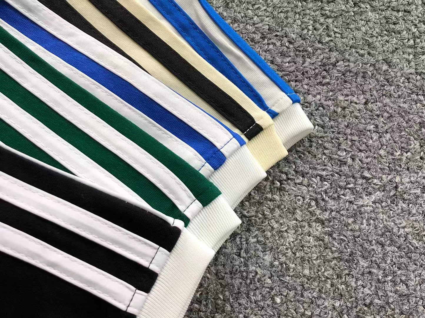 Camiseta adidas Originals Italia 3-Stripes