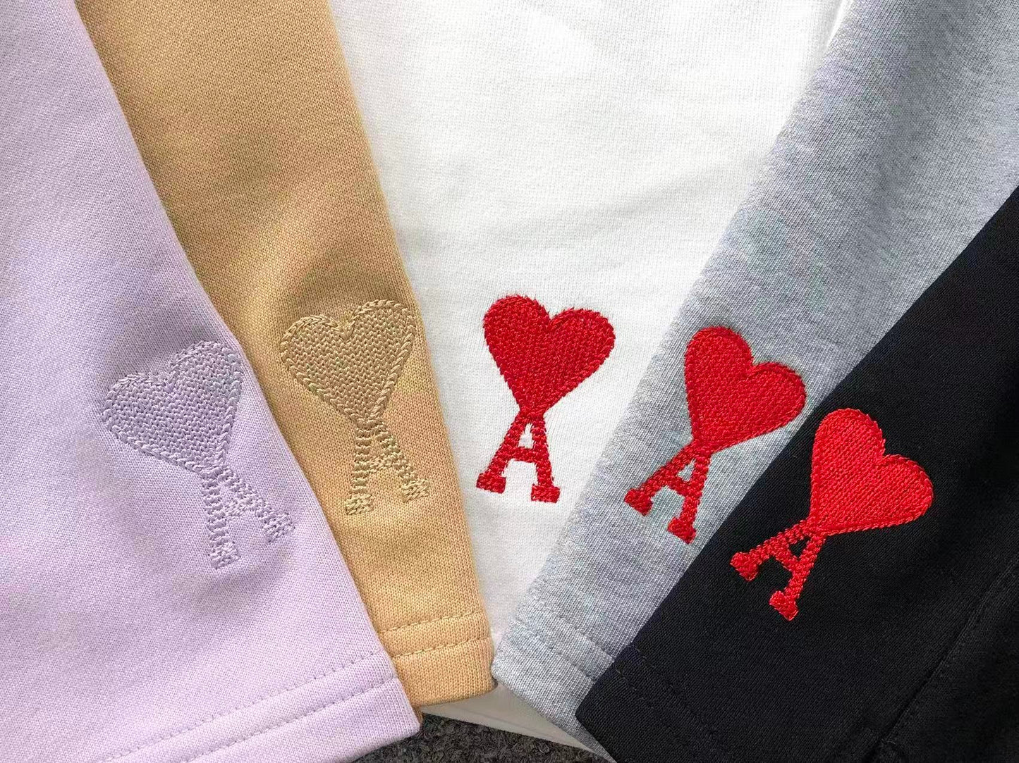 Short AMI Paris Pocket Heart Logo