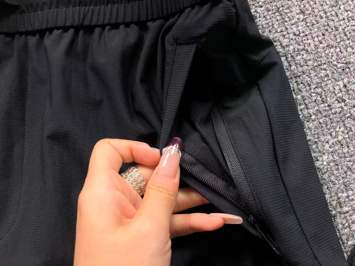 Calça elástica ALO moletom jogger