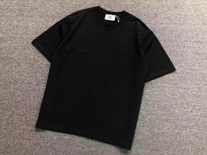 Camiseta AMI Paris Logo Coração Mini Bordado