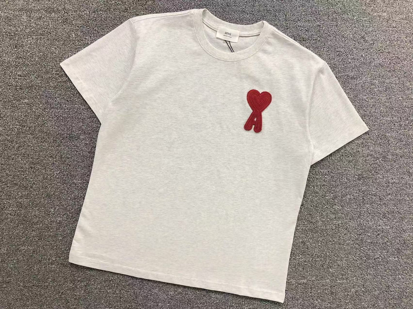 Camiseta AMI Paris Big Heart Patch Classic