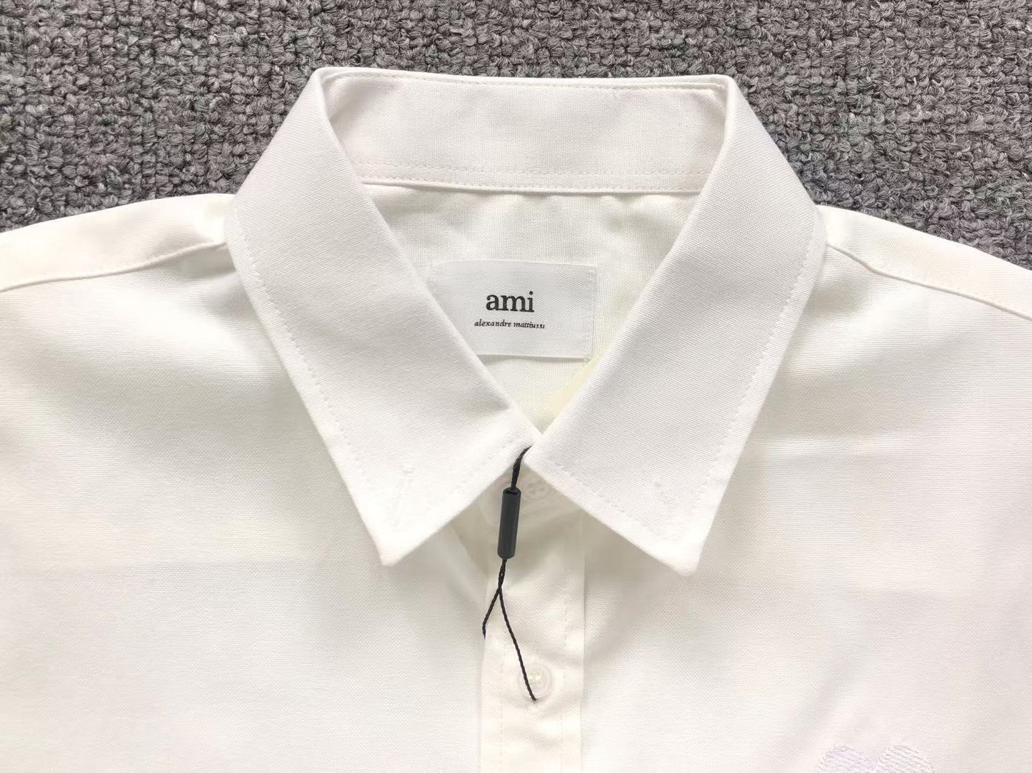 Camisa AMI Paris Tonal Big Heart Short Sleeve Shirt