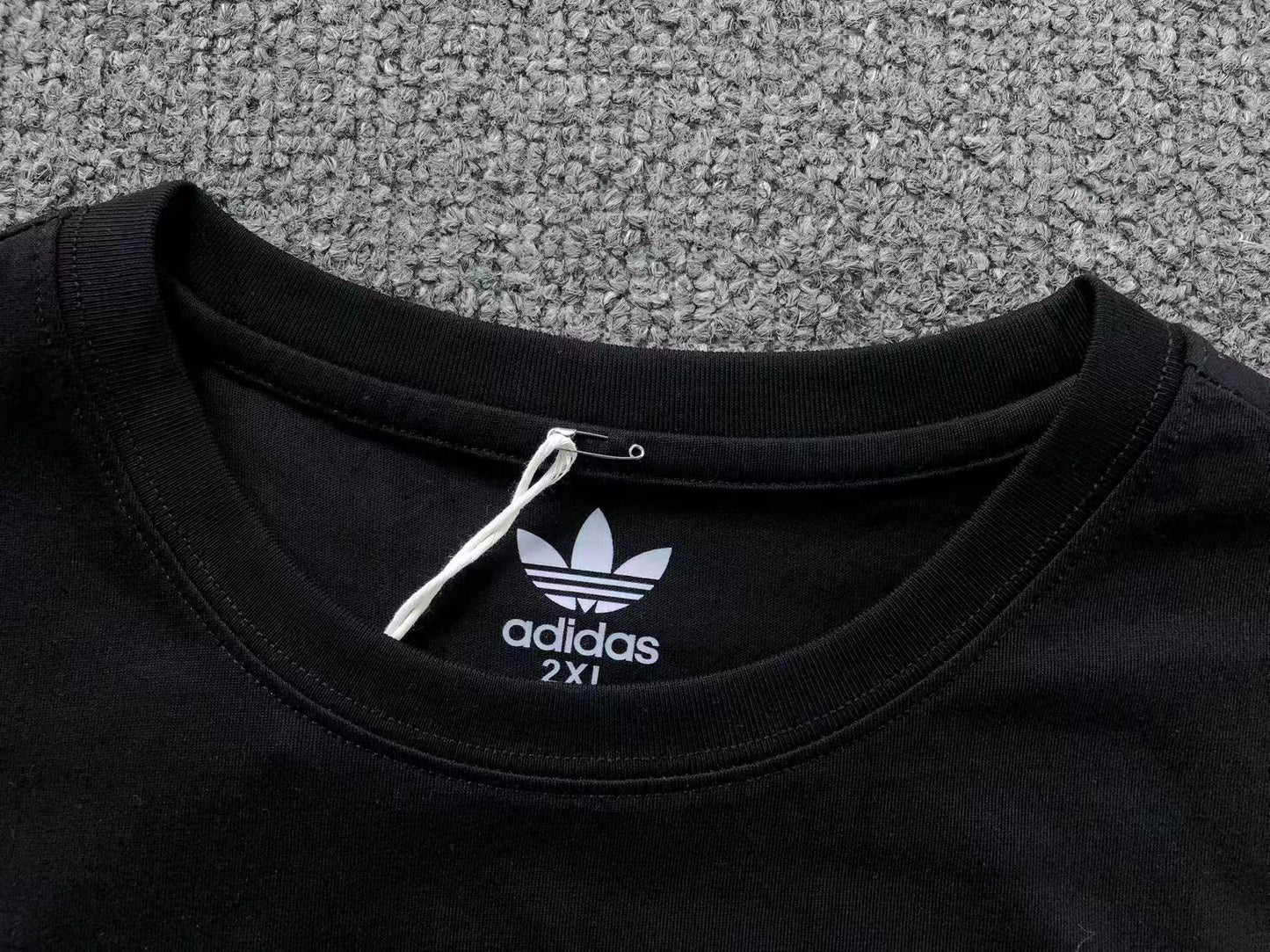 Camiseta Adidas Everyday Femimina