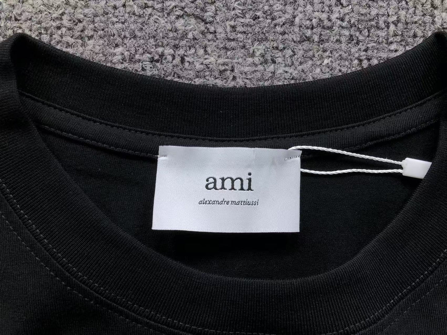 Camiseta AMI Paris Art Graphic Tee