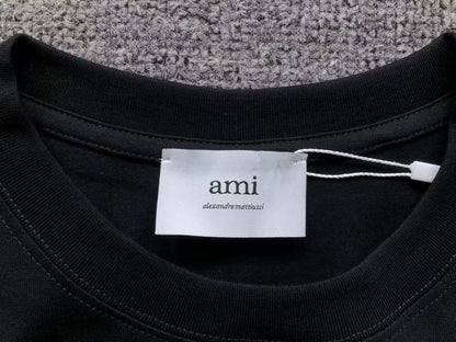 Camiseta AMI Paris Art Graphic Tee