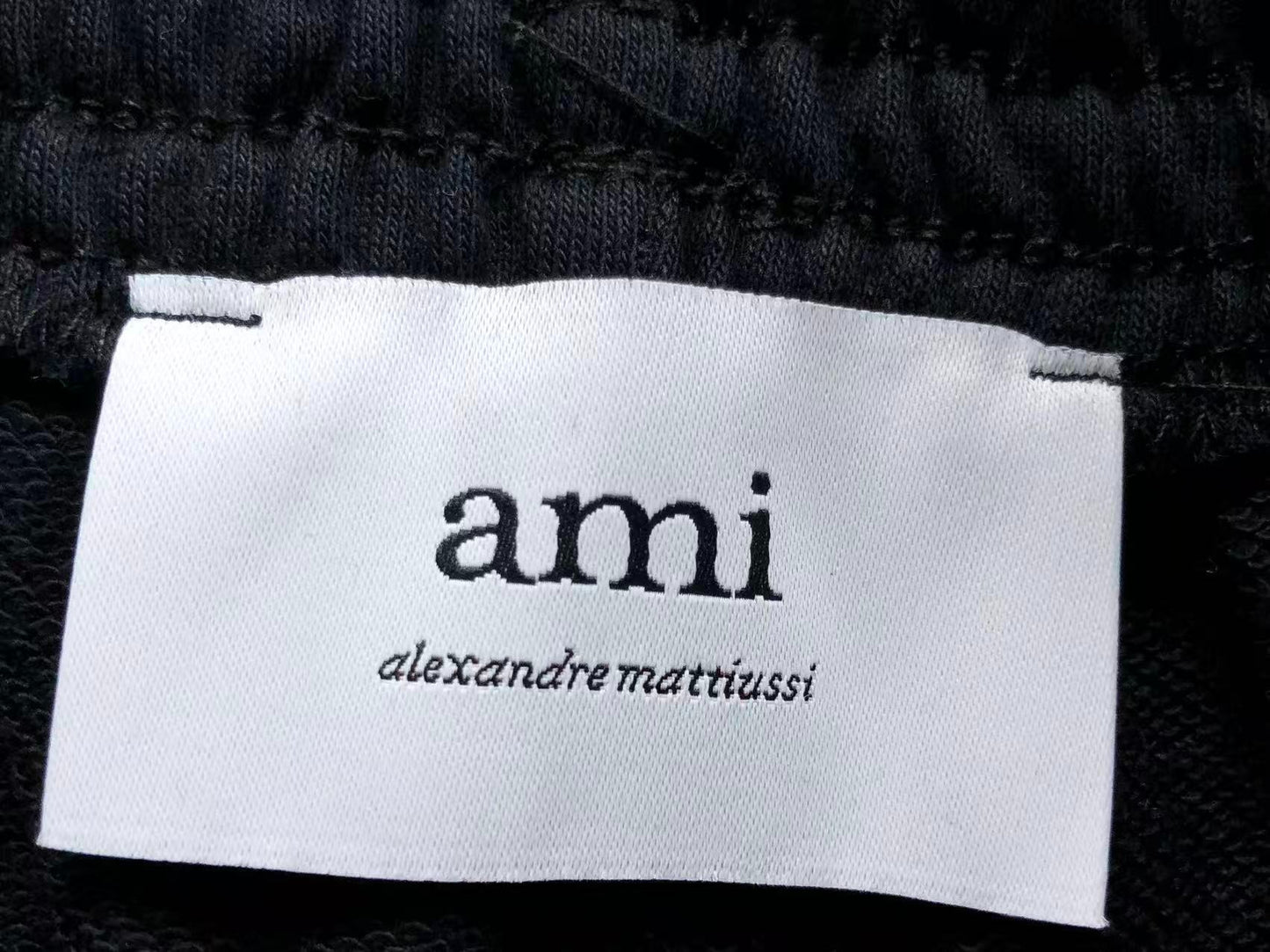 Short AMI Paris Pocket Heart Logo