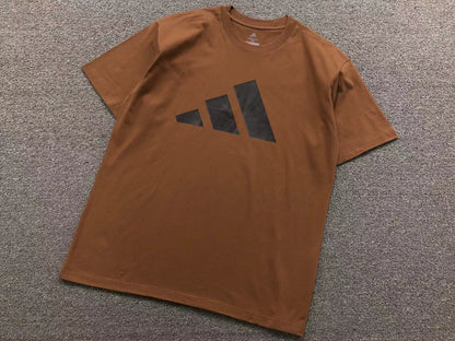 Camiseta Adidas Big Logo Essential