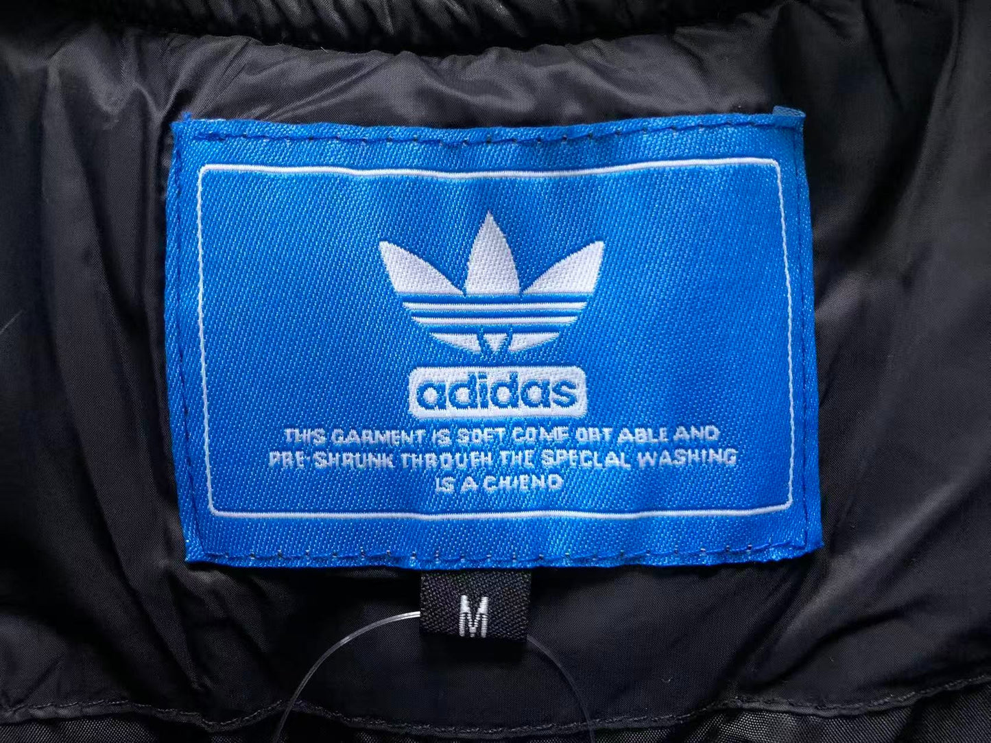 Jaqueta Puffer adidas Chevron Puff