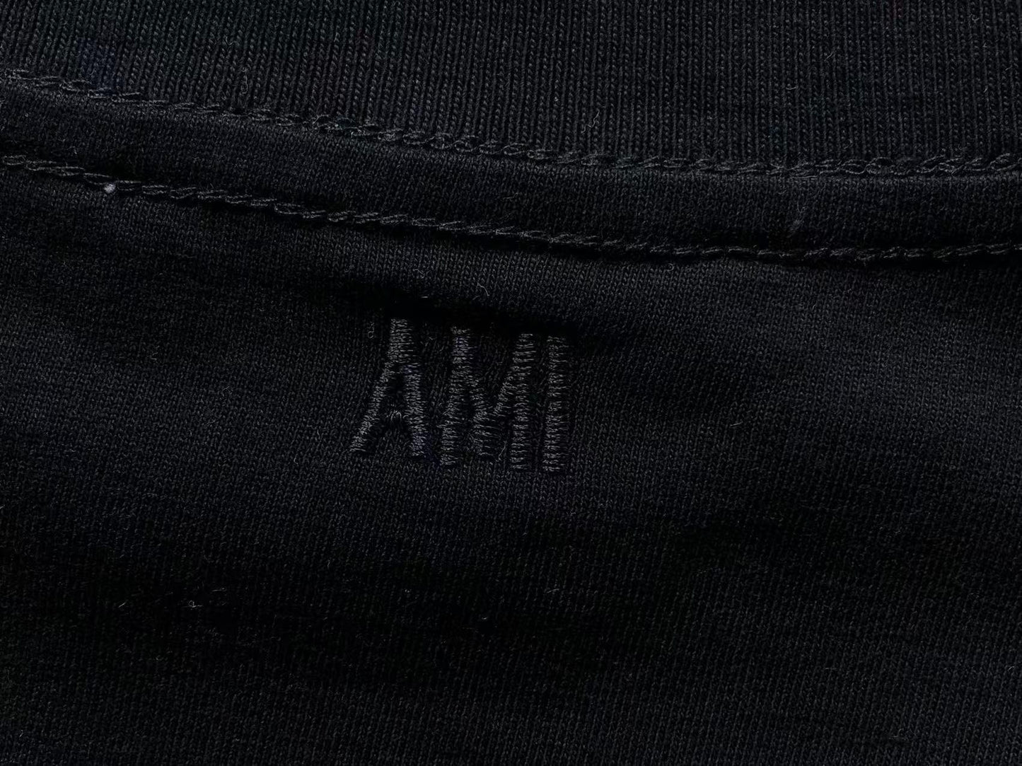 Camiseta AMI Paris Classic Logo Vermelho